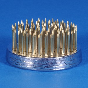 9003 Round Pinholder, 2" (51 mm) diameter 9003 Round Pinholder, 2" (51 mm) diameter