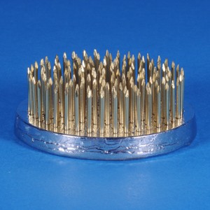 9005 Round Pinholder, 2.5" (64 mm) diameter